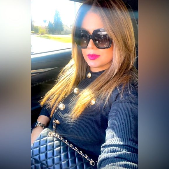 Meet your Posher, Maria - Picture 2 of 2